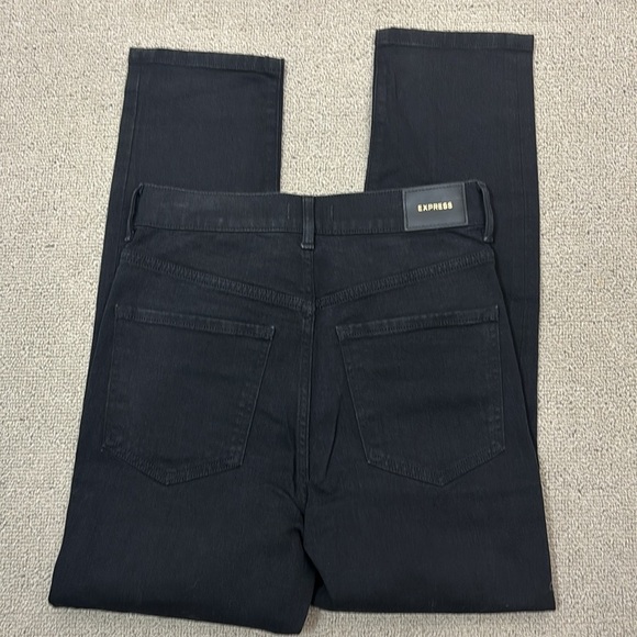 Express Black Distressed Super High Rise Slim Jeans- 2- NWT - Picture 10 of 13